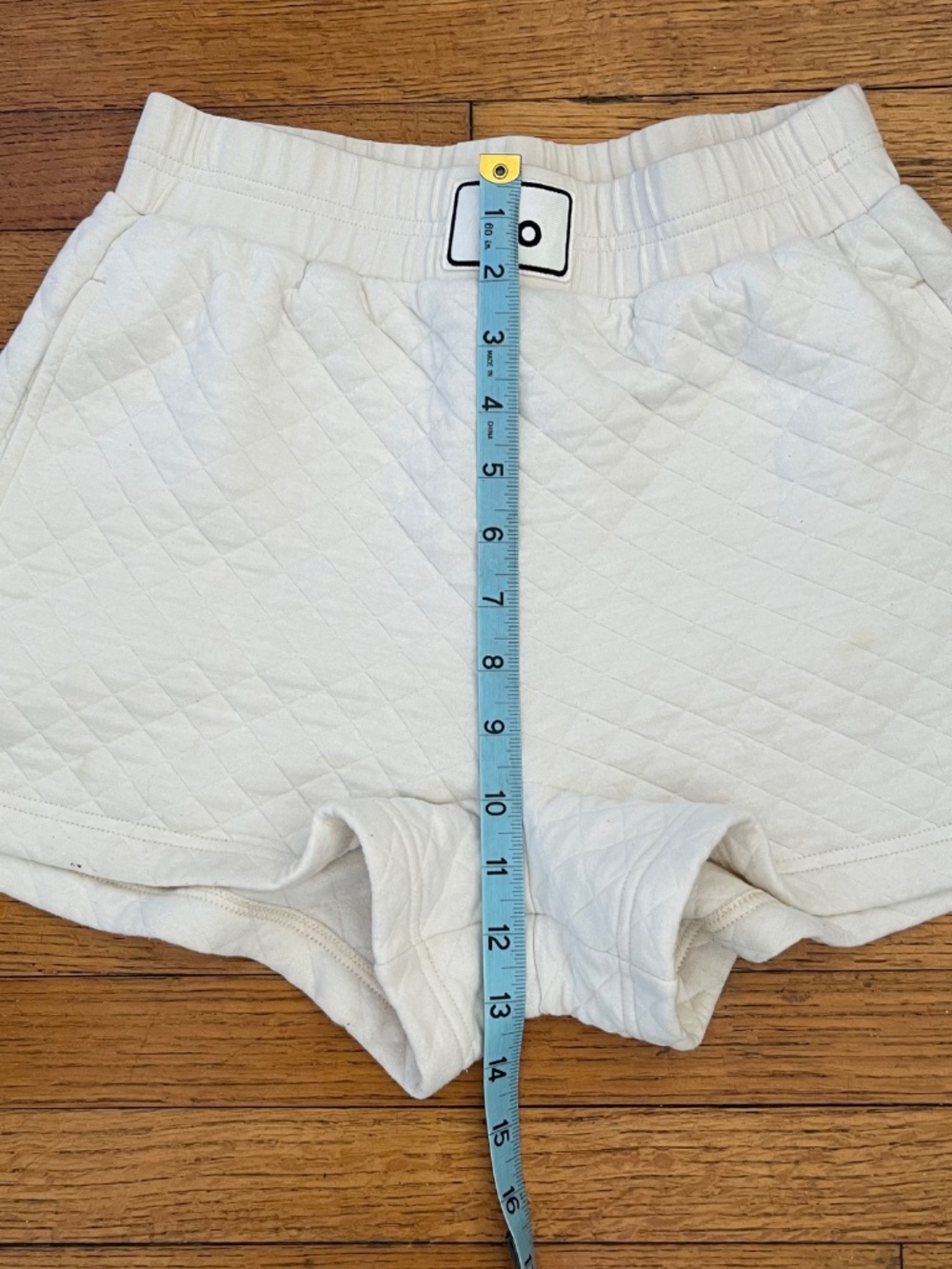 Alo Yoga Quilted Arena Boxing Shorts - Picture 5 of 8